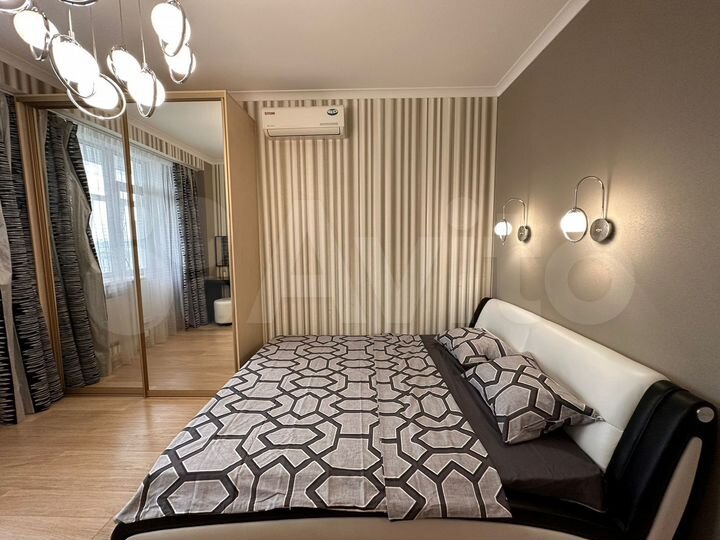 3-к. квартира, 100 м², 14/16 эт.