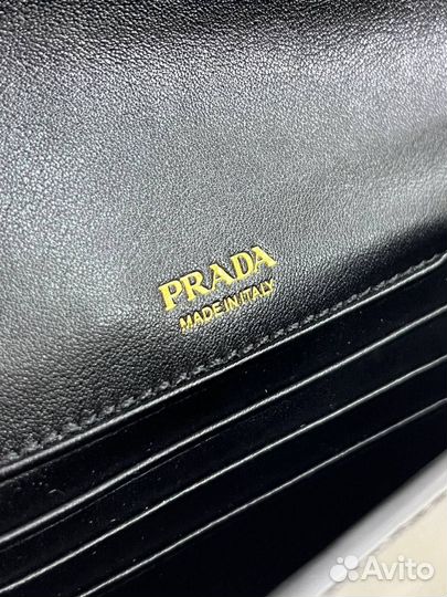 Клатч женский Prada