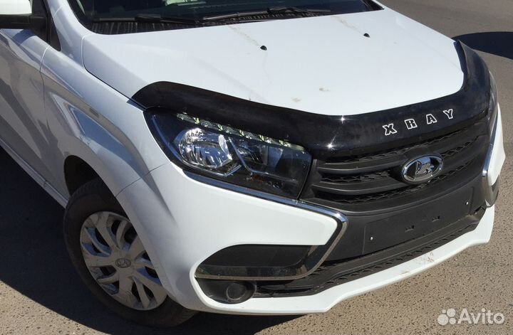 Дефлектор капота LADA X-ray