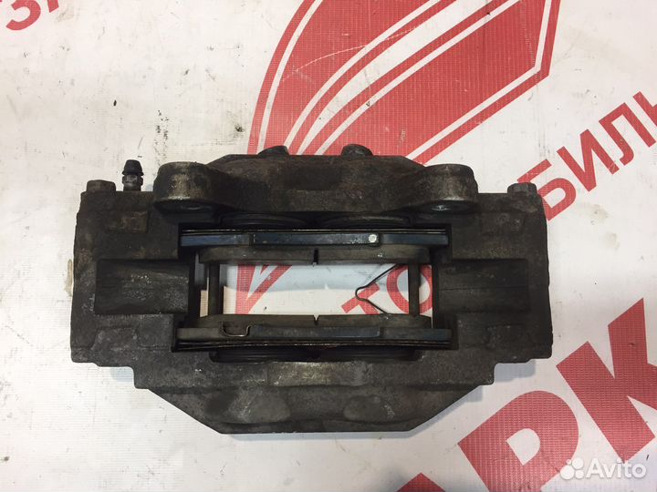 Суппорт передний левый для Toyota Hilux 2013