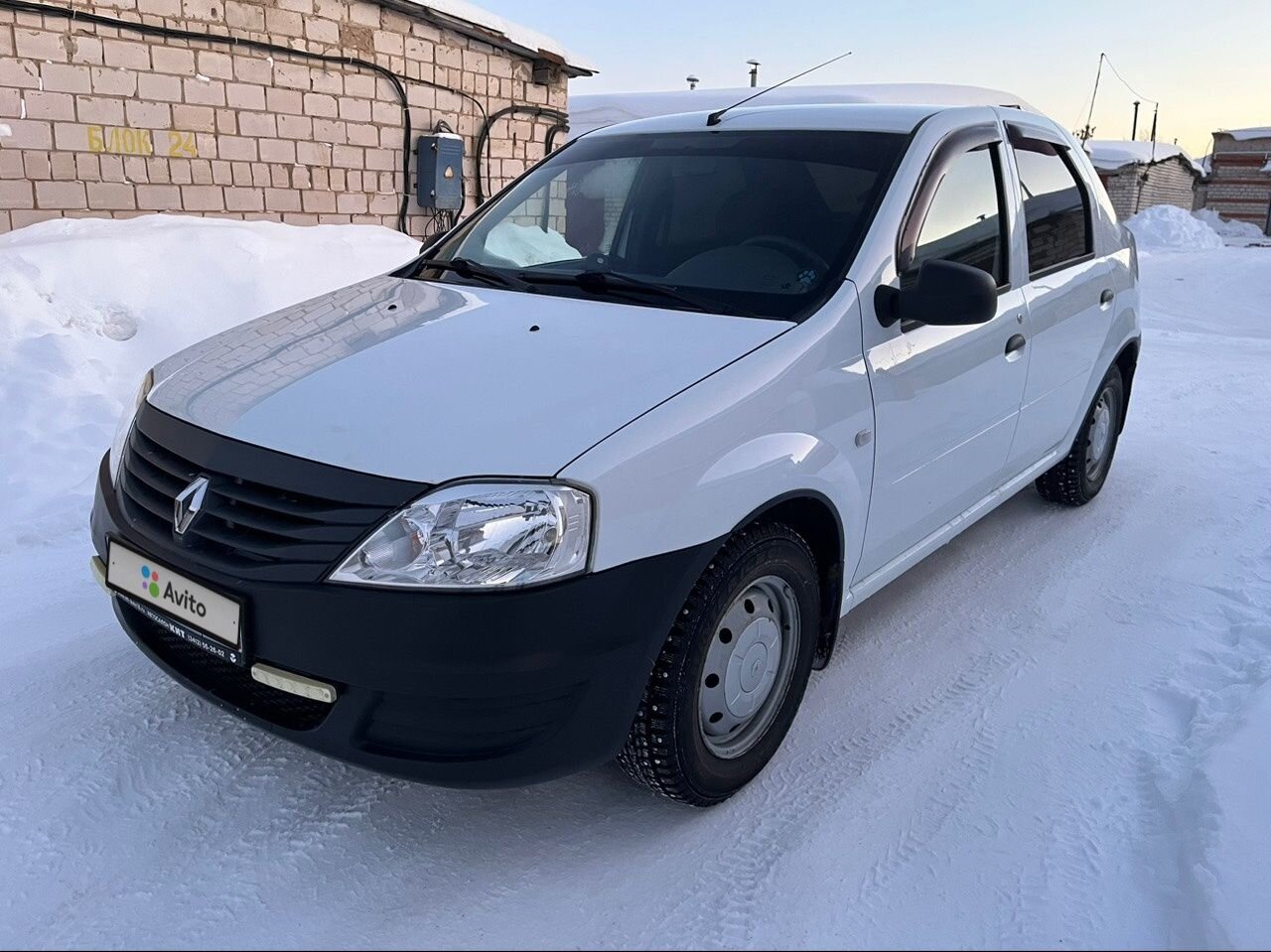 Renault Logan: фото владельца