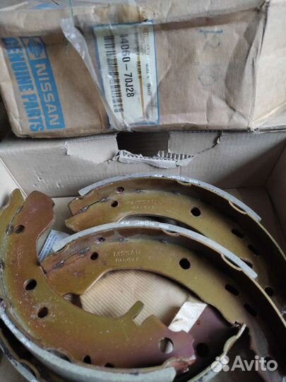 Тормозные колодки задние Nissan Almera Primera