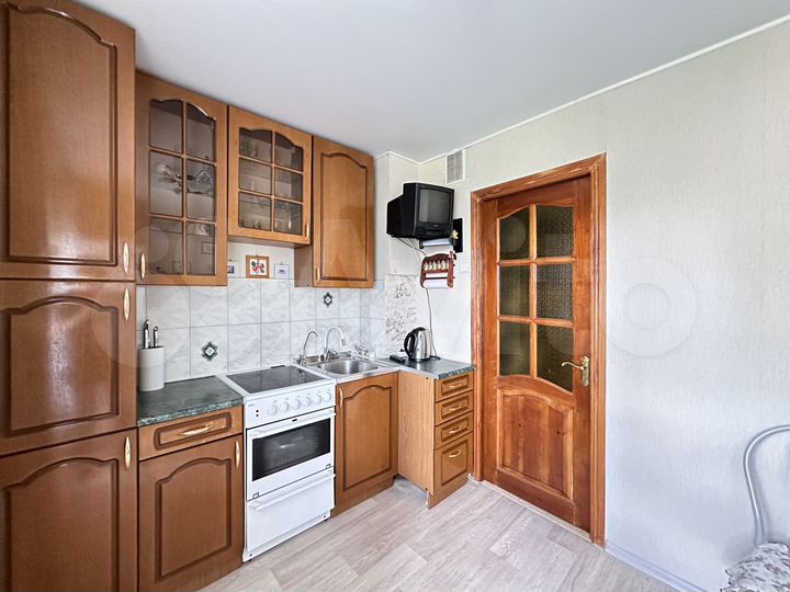 3-к. квартира, 72 м², 8/16 эт.