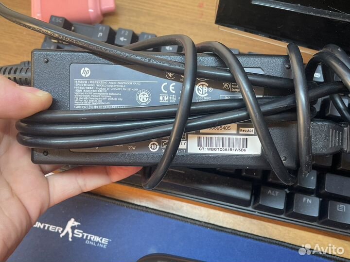 HP 17,3/i5/8Gb/SSD/HDD/HD7400