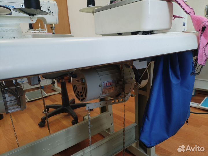 Оверлок промышленный 5-нитка Veritas