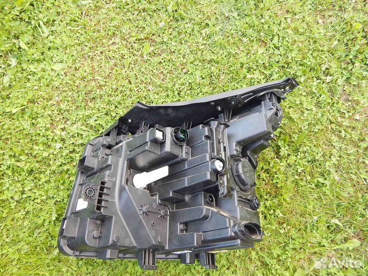 Фара правая Hyundai Santa Fe 4 поколение рестайлин