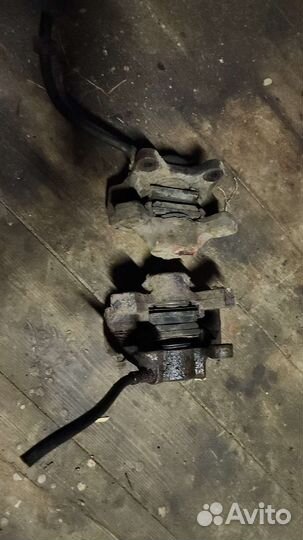 Суппорт задний Volvo 240 260 740 S70 940 960 850