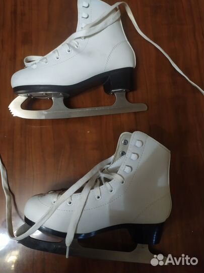 Коньки фигурные