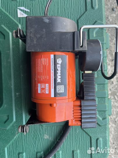 Набор инструментов, компрессор и балонник