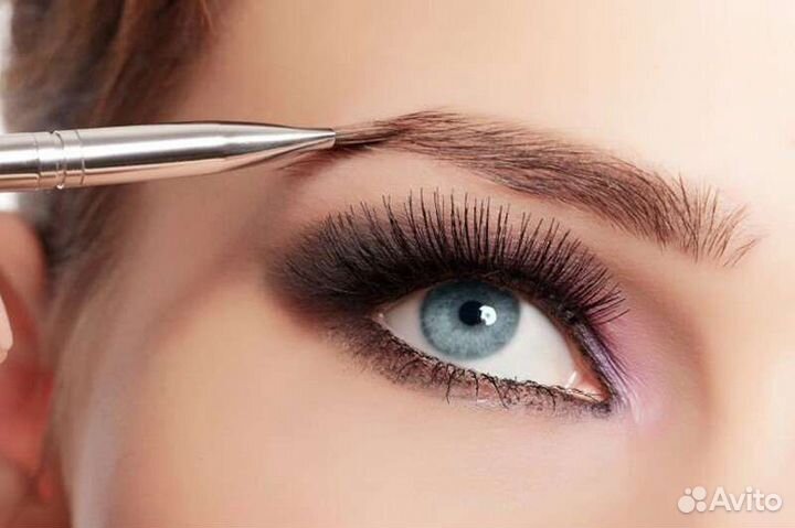 Наращивание ресниц, оформление бровей