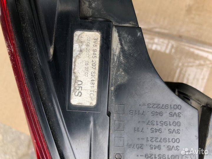 Фонарь наружный задний левый Skoda Superb 2017