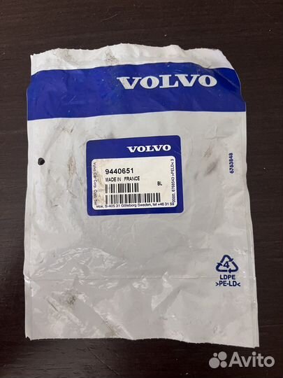 Volvo 9440651 Сальник р. в. передний volvo