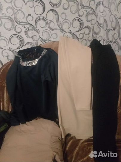 Пакетом,на девочку 1112лет