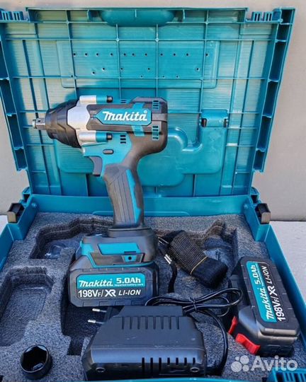 Аккумуляторный гайковерт Makita 800 н.м. (Арт.2452