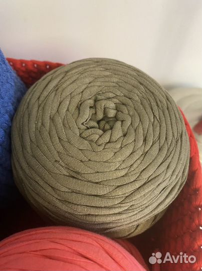 Трикотажная пряжа почти 3кг