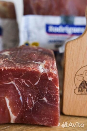 Хамон Серрано из Испании