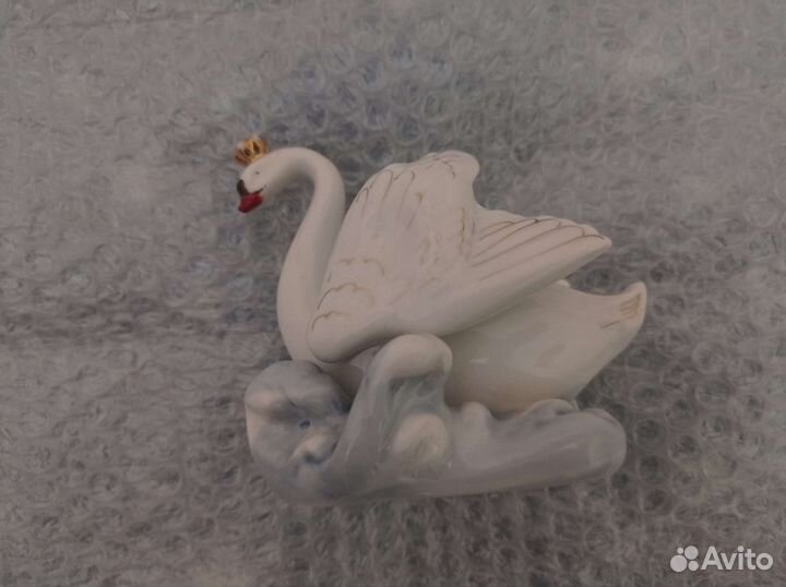 Фарфоровые статуэтки