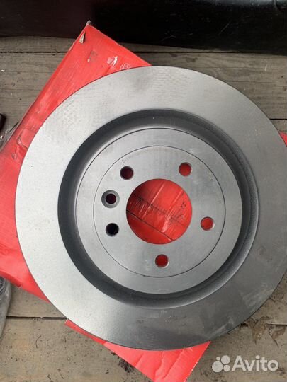 Комплект задних тормозных дисков Brembo Land Rover