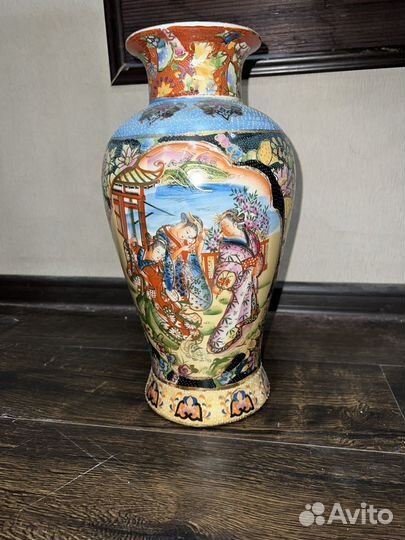 Ваза в китайском стиле