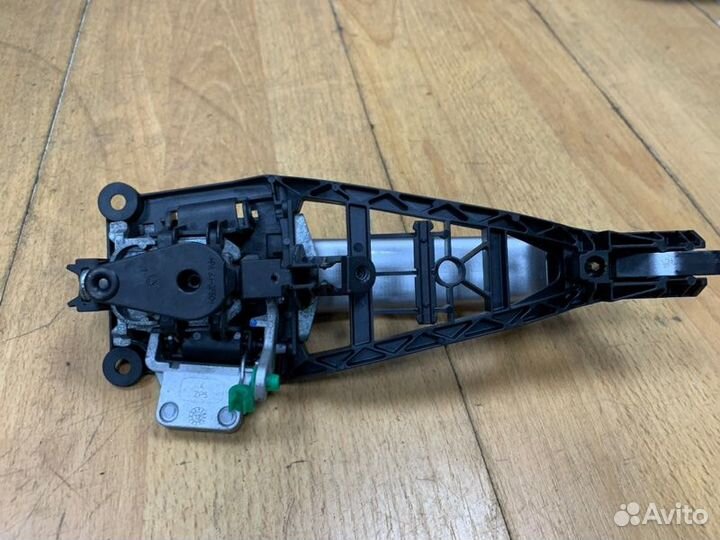 Ручка двери внешняя передняя правая Opel Corsa D