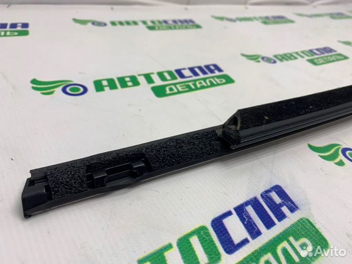 Молдинг двери хром задний правый Mazda 3Bp хетчбек