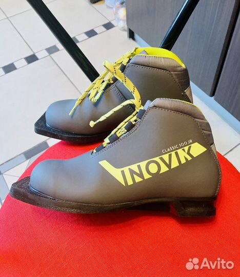 Лыжные ботинки детские 35 р(для двойняшек)