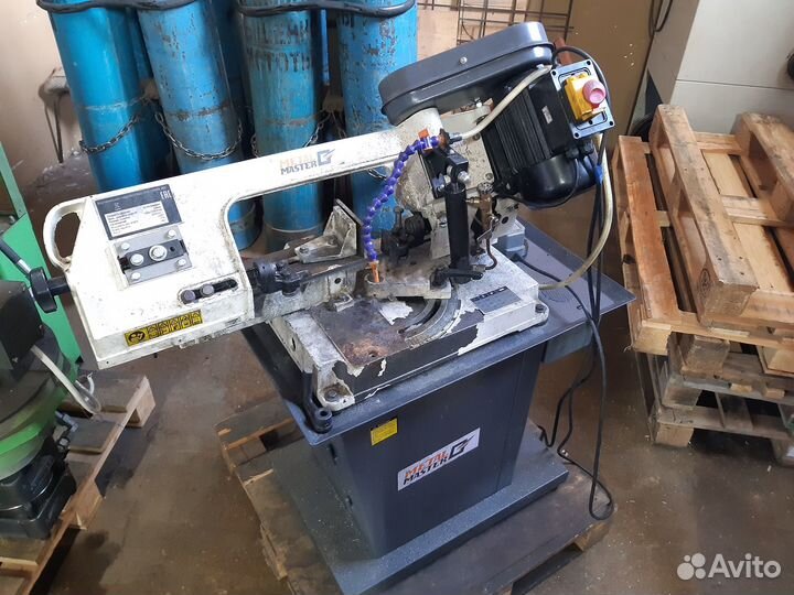 Ленточная пила по металлу