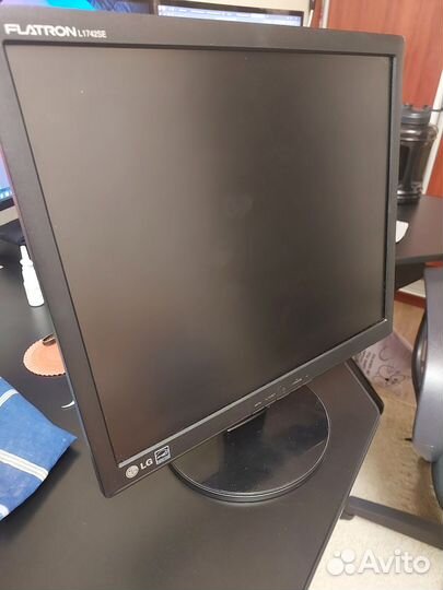 Монитор для компьютера LG