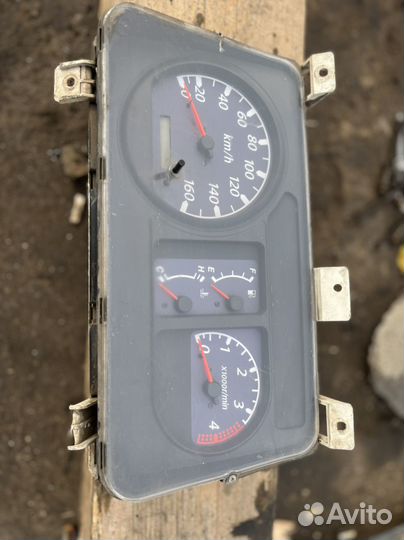 Щиток приборов isuzu богдан