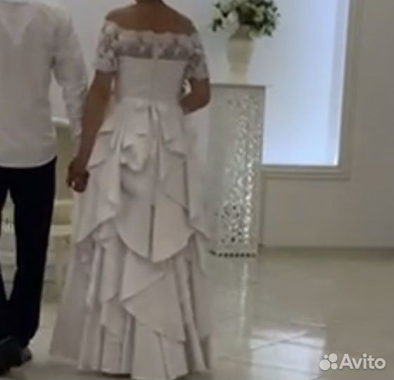 Свадебное платье