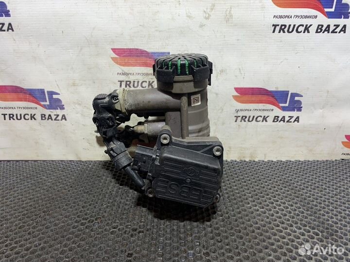 7421327354 Кран управления тормозами прицепа