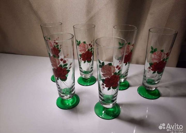 Набор фужеров, ведро для охлаждения