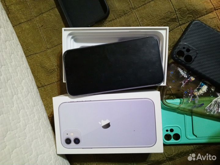 iPhone 11, 64 ГБ