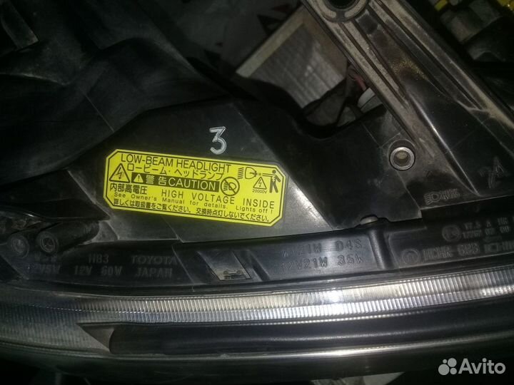 Фара передняя правая Toyota Vellfire 20 кузов