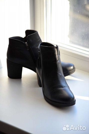 Ботинки женские (41 размер)
