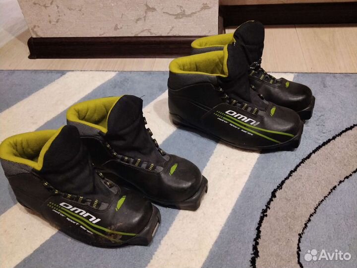 Лыжные ботинки