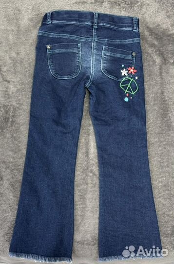 Джинсы и картка Boboli на девочку