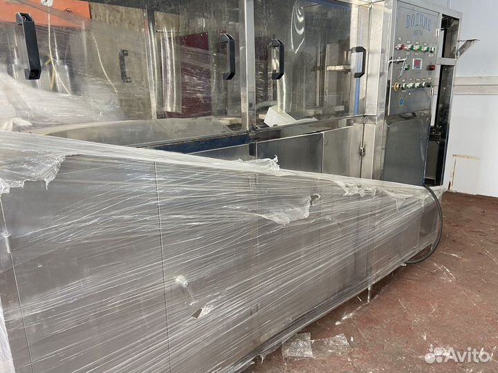 Автоматический розлив 19л бутылей