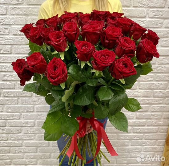 Доставка букетов из любых цветов,Роза, Хризантема