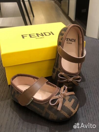 Балетки Fendi для девочки