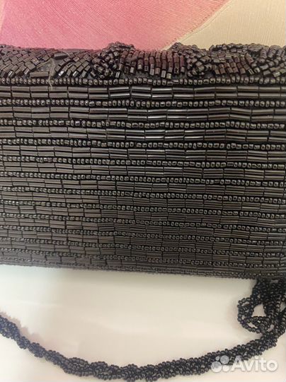 Сумочка, вышитая бисером