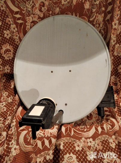 Антенна спутниковая
