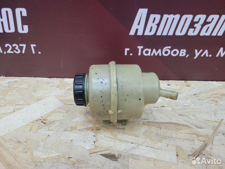 Бачок гидроусилителя руля Renault Logan