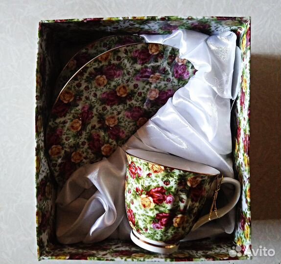 Эксклюзивный подарочный набор посуды для чаепития