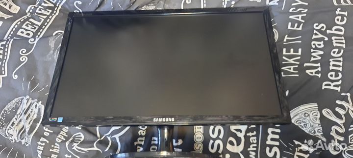Монитор Samsung