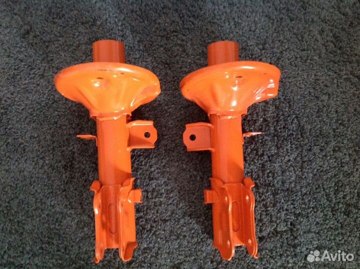 Для Хендай Гетц корпуса стоек передних пустые