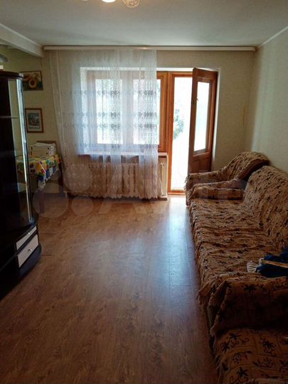 3-к. квартира, 54 м², 3/5 эт.