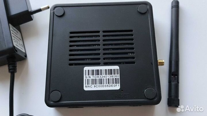 Смарт тв приставка TOX3 4 32 Android 11+ Ugoos аэр