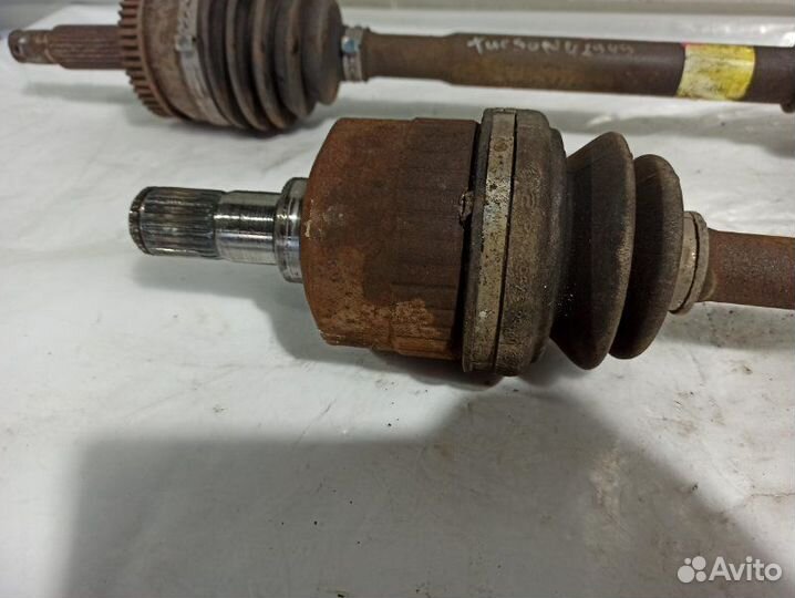 Полуось привод шрус Hyundai Tucson Bh/Jm 2.0I 2002