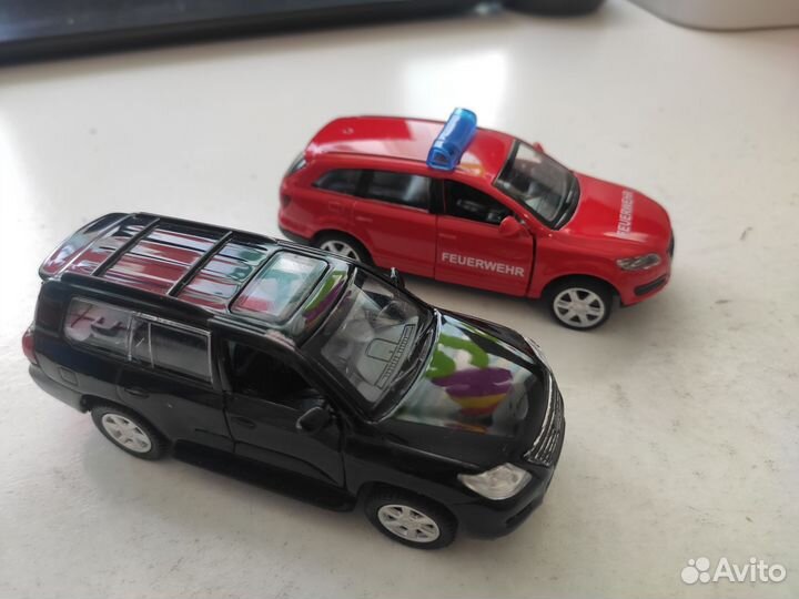 Машинки металлические пакетом